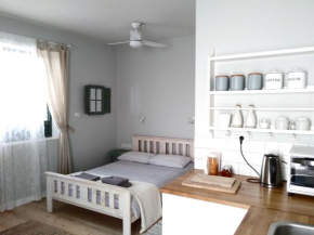 Desert Rose Room